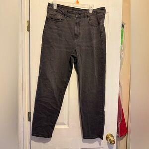 American Eagle Gray/Faded Black Hugh Rise Mom Jeans! Size: 14R!